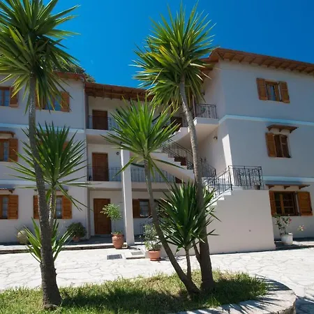 Ilios Apartament *