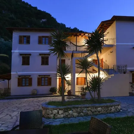 Ilios Лефкада